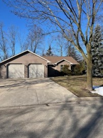 1238 Beechwood Lane, Menasha, WI 54952-1827