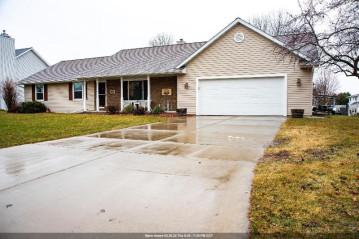 1188 Pawn Drive, Howard, WI 54313-7278