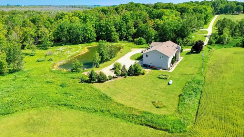 7186 W Center Road Forestville, WI 54213 by Red Key Real Estate, Inc. $649,900