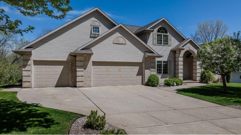 2595 Sage Drive Green Bay, WI 54302 by Coldwell Banker Real Estate Group $584,900