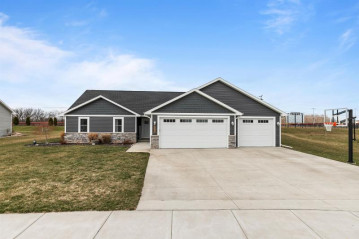 3325 Gray Squirrel Lane, Kaukauna, WI 54130