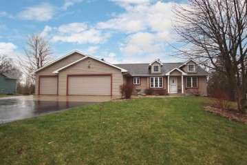 1739 Crown Drive, Utica, WI 54904