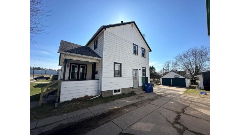 254 Bennett Street Clintonville, WI 54929 by O'Connor Realty Group $130,000