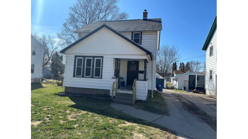 254 Bennett Street Clintonville, WI 54929 by O'Connor Realty Group $130,000