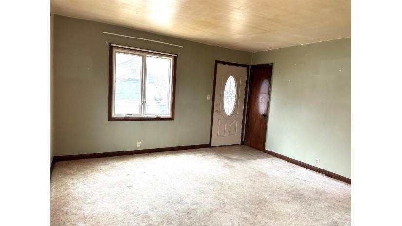 9 Armstrong Court Kaukauna, WI 54130 by Coldwell Banker Real Estate Group $99,800