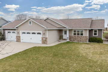 N2320 Heavenly Drive, Greenville, WI 54942