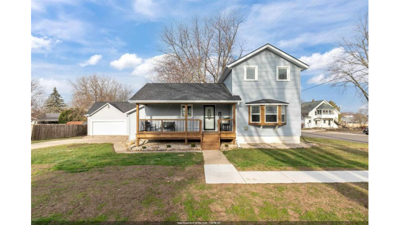 102 S 2nd Avenue Winneconne, WI 54986 by Expert Real Estate Partners, Llc - OFF-D: 920-858-1483 $225,000