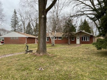 909 Bellevue Street, Green Bay, WI 54302-2405