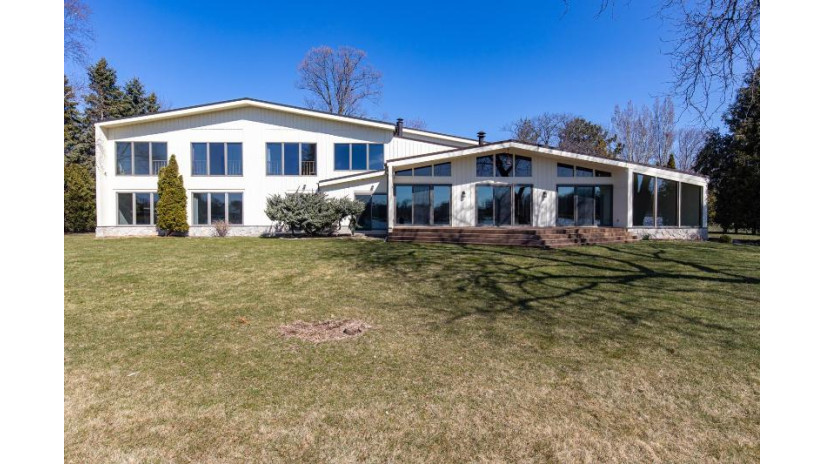 401 Clark Street Neenah, WI 54956 by First Weber, Realtors, Oshkosh - CELL: 920-203-3047 $1,850,000