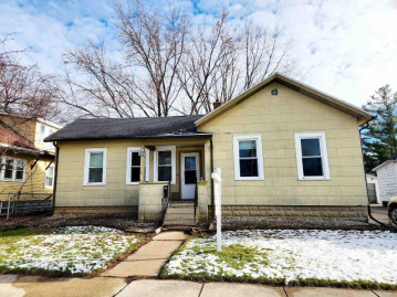 262 E 9th Street, Fond Du Lac, WI 54935-5143