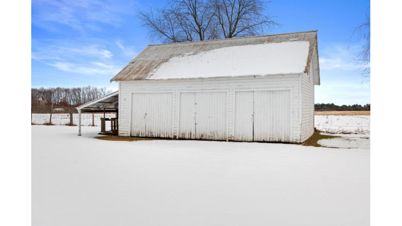 N2601 County Road T Wautoma, WI 54982 by Coldwell Banker Real Estate Group $469,000