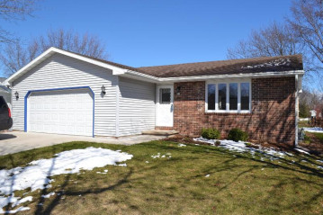 812 Hennessy Street, Oshkosh, WI 54904-8000