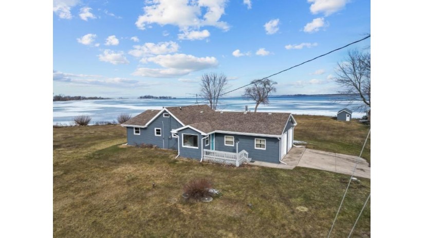 7174 Labelle Shore Road Winneconne, WI 54986 by Berkshire Hathaway Hs Water City Realty $599,900