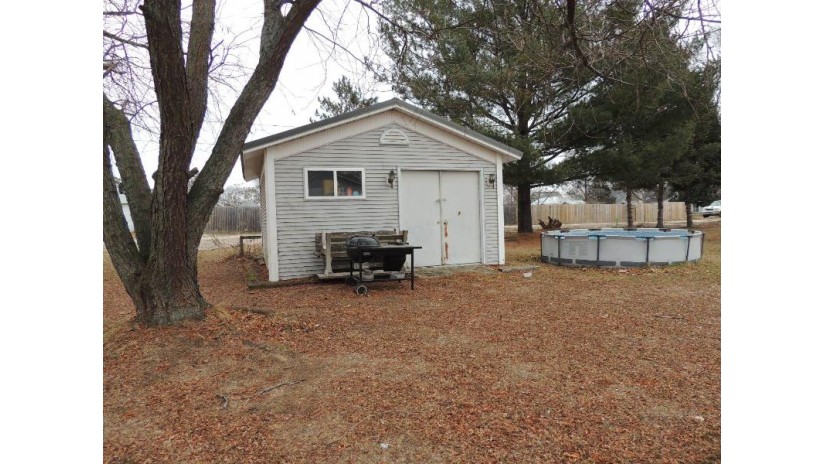 346 Emery Avenue Peshtigo, WI 54157 by Keller Williams Green Bay - OFF-D: 920-373-0547 $257,900