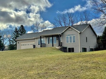 550 Ann Court, Berlin, WI 54923