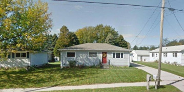 2814 S Jackson Street, Two Rivers, WI 54241-2127