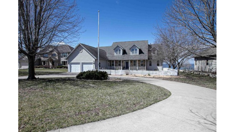 355 Lake Breeze Drive Stockbridge, WI 53014 by Century 21 Affiliated - CELL: 920-428-0066 $775,000