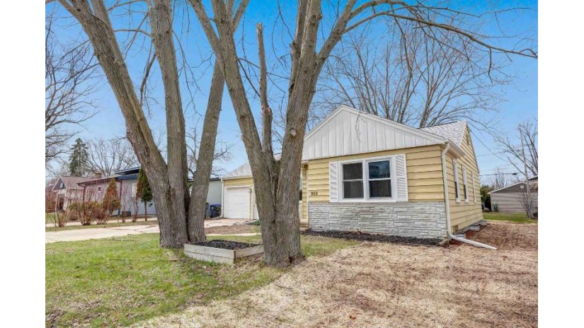 909 Reddin Avenue Neenah, WI 54956 by Take Action Realty Group, Llc $229,900