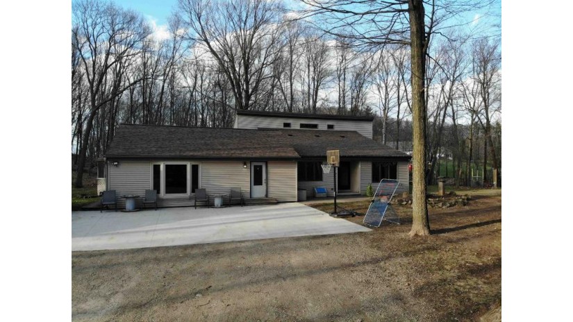 W9786 Bonnin Road Liberty, WI 54961 by Shiny Key Realty, LLC $399,900