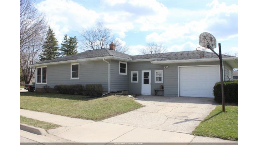 1307 Minnesota Avenue North Fond Du Lac, WI 54937 by Klapperich Real Estate, Inc. - Office: 920-923-6000 $225,000