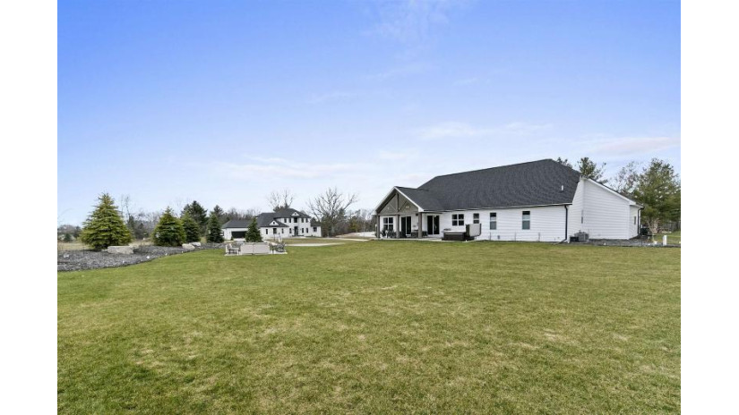 699 Blackberry Court Hobart, WI 54115 by Shorewest Realtors $1,100,000