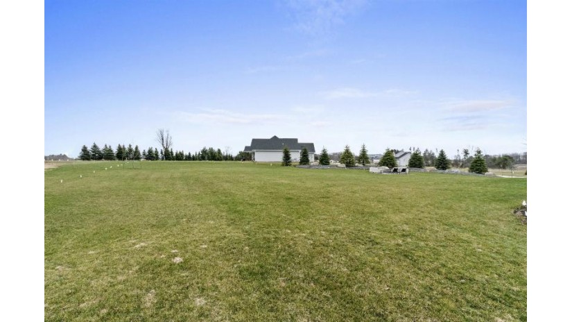 699 Blackberry Court Hobart, WI 54115 by Shorewest Realtors $1,100,000