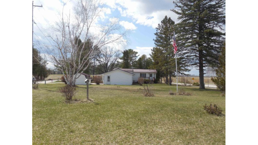 209 Mott Street Oconto, WI 54153 by Fathom Realty, Llc $195,000