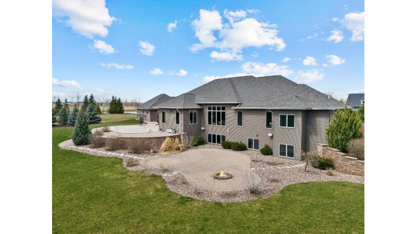 W2273 Hickory View Court Vandenbroek, WI 54130 by Re/Max 24/7 Real Estate, Llc - Office: 920-734-0247 $824,900