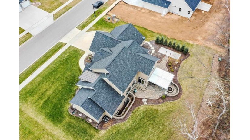 614 Sunset Ridge Howard, WI 54313 by Resource One Realty, Llc - CELL: 920-621-9659 $824,900