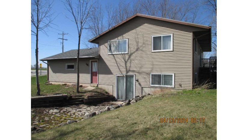 2776 Continental Drive Bellevue, WI 54311 by Coldwell Banker Real Estate Group $229,900