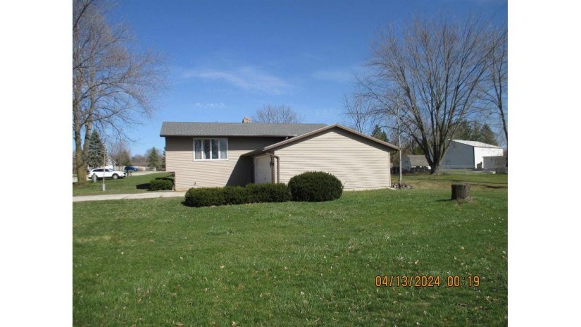 2776 Continental Drive Bellevue, WI 54311 by Coldwell Banker Real Estate Group $229,900