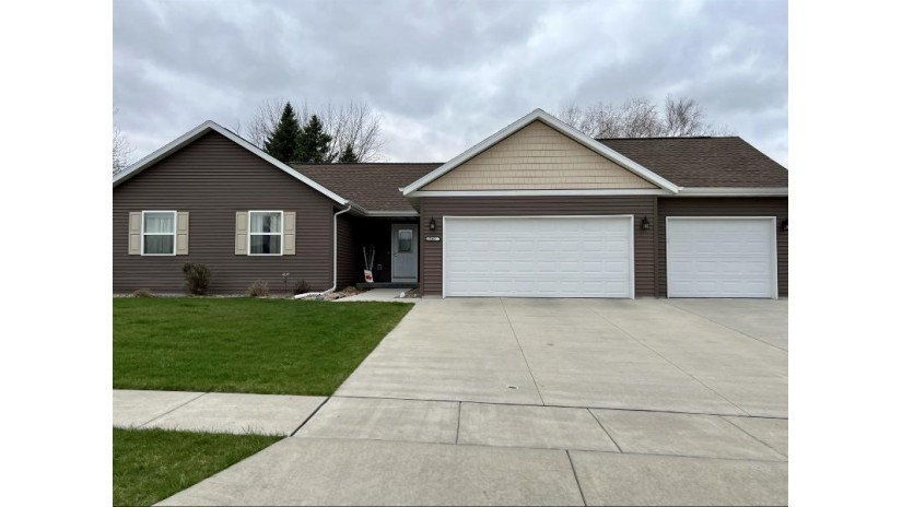 502 Leona Way Oakfield, WI 53065 by Roberts Homes And Real Estate - OFF-D: 920-923-4522 $389,000