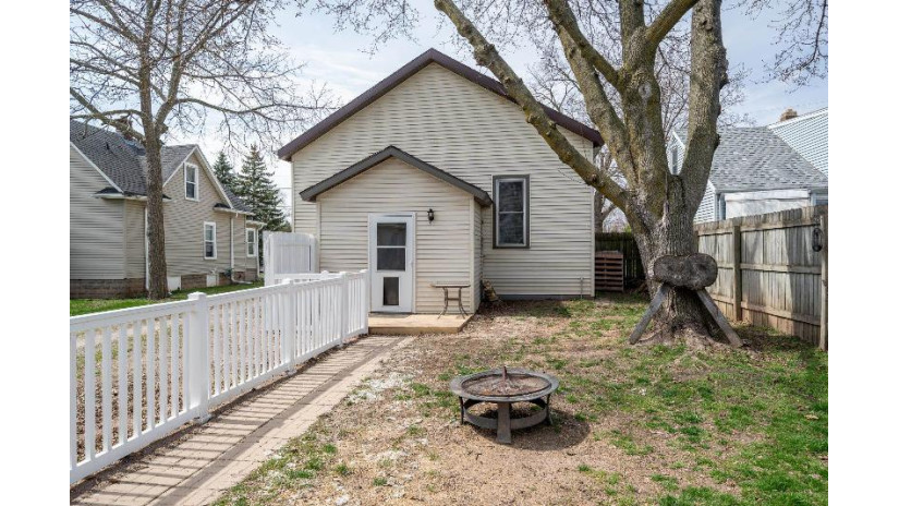 181 Gruenwald Avenue Neenah, WI 54956 by Expert Real Estate Partners, Llc - CELL: 920-277-7651 $180,000