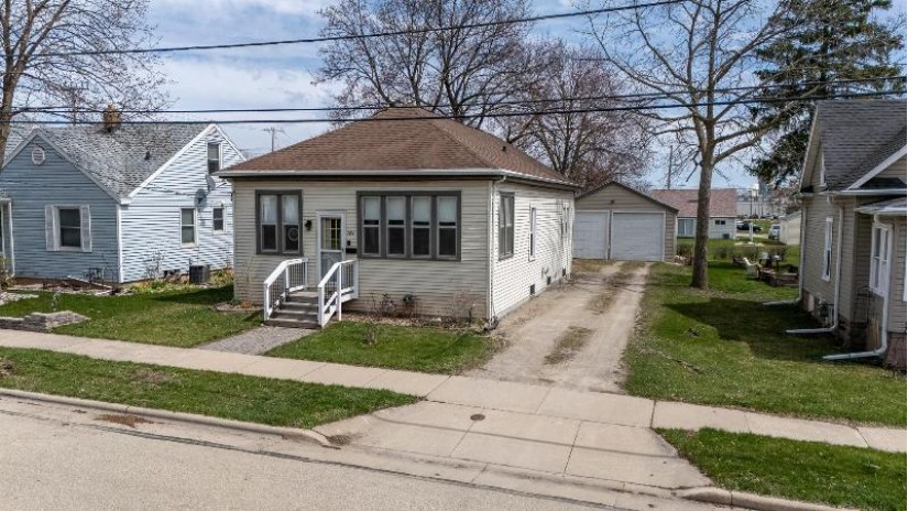 181 Gruenwald Avenue Neenah, WI 54956 by Expert Real Estate Partners, Llc - CELL: 920-277-7651 $180,000