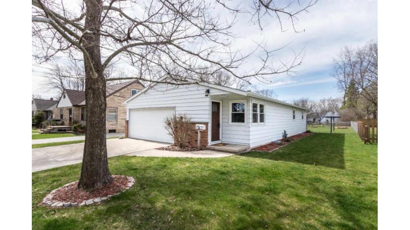 1426 Mccormick Street Allouez, WI 54301 by Coldwell Banker Real Estate Group $234,900