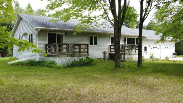 N3475 County Road 577, Menominee, MI 49893