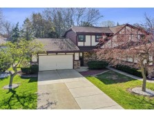 430 Silver Spring Drive B, Green Bay, WI 54303