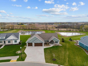 W7072 Ridgeline Trail, Greenville, WI 54942