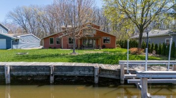 6717 Olen Trail, Winneconne, WI 54986