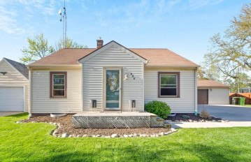 W394 Stumpf Avenue, Sherwood, WI 54169