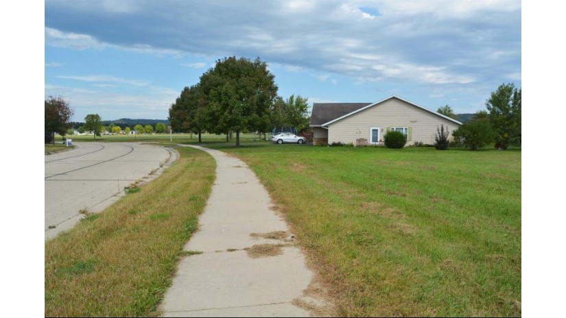 L94 Westmor Drive Spring Green, WI 53588 by Century 21 Affiliated - Pref: 608-588-7021 $38,900