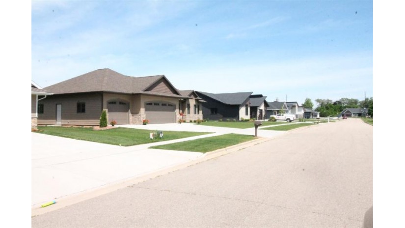 3804 White Pine Dr Janesville, WI 53545 by Briggs Realty Group, Inc - Home: 608-751-4412 $65,900