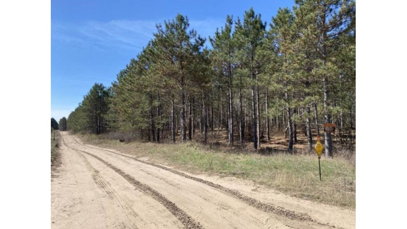60 AC1 Adams Ave Rome, WI 54457 by United Country Midwest Lifestyle Properties $195,000