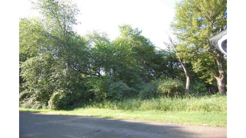 12-D Chippewa Pass Mecan, WI 53949 by Driftless Area Llc - Pref: 608-604-3219 $14,900