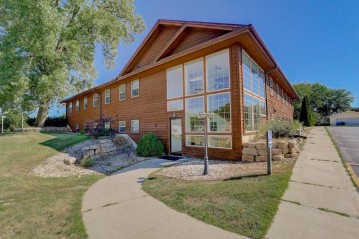 2425 New Pinery Road, Portage, WI 53901