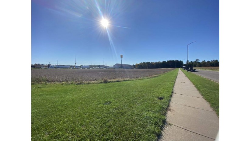 5.12 AC College Avenue Mauston, WI 53948 by First Weber Inc - HomeInfo@firstweber.com $449,000