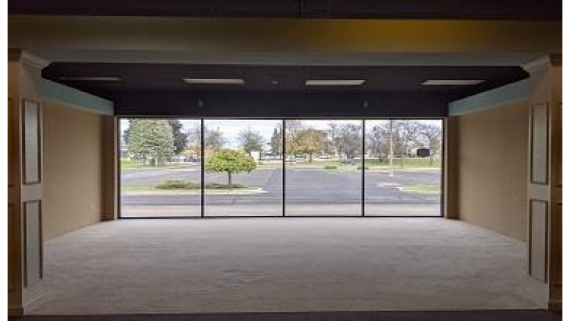 1760 Eagan Road Madison, WI 53704 by Key Commercial Real Estate, Llc $2,995,000