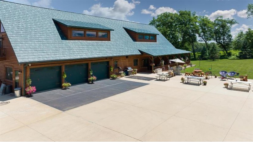 W743 Utley Road Green Lake, WI 53946 by Better Homes And Gardens Real Estate Special Prope $2,350,000