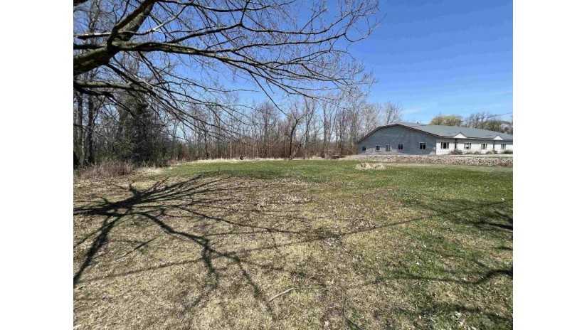 608 South Street Green Lake, WI 54941 by Better Homes And Gardens Real Estate Special Prope $59,000