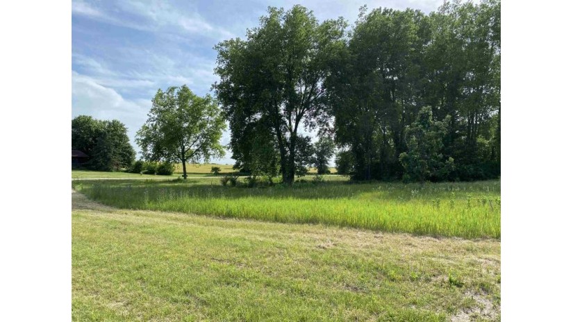 LOT 3 County Road V Berlin, WI 54923 by Re/Max Community Realty - waynemrealtor@gmail.com $18,500